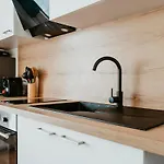 - Le Quai 05 Apartment *